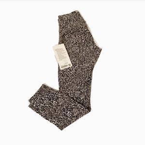 Lulu lemon print leggings